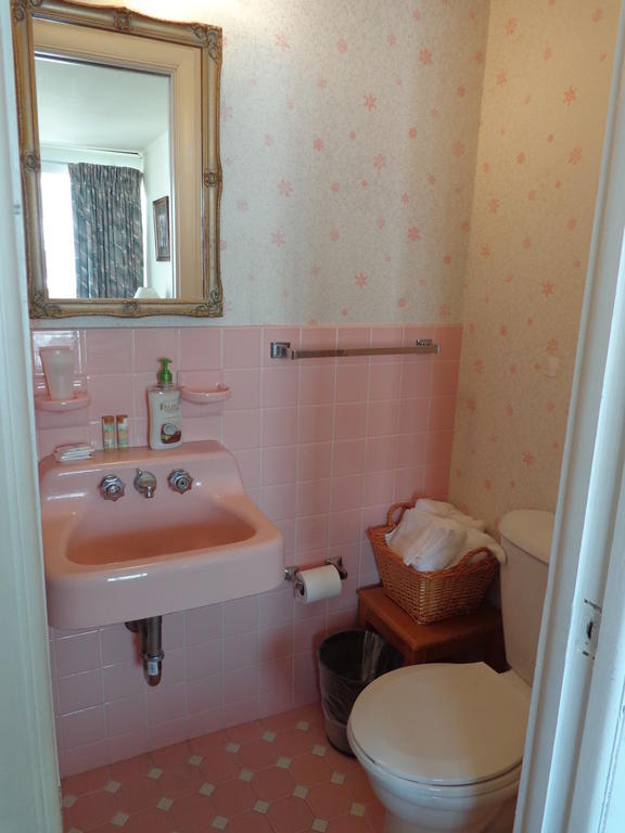 Fountain Motel Wildwood Room photo